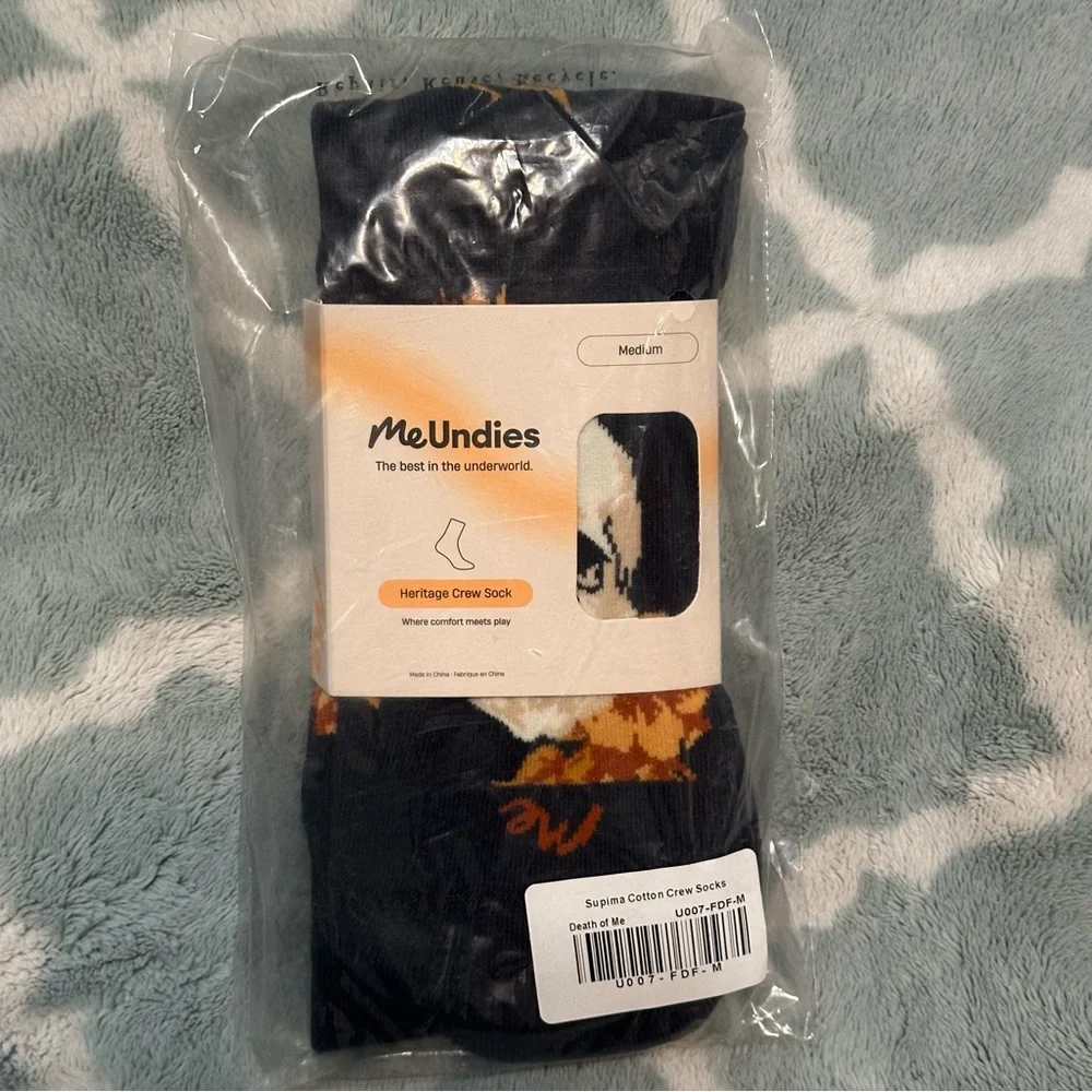 NEW MeUndies Cotton Crew Socks Medium Death of Me Skull Floral Halloween Pattern